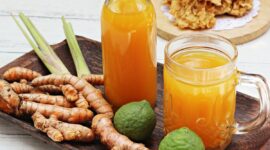 Ilustrasi kunyit asam, jamu pereda sakit haid.(Shutterstock/Tantri Setyorini)