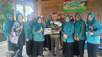 Bupati Tulungagung Tinjau GH Melon Biosaka, Gerakan SAKA Kian Menggema di Kalangan Petani