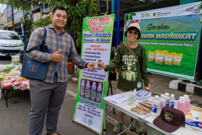 Calon Biarawan ini sbg penerima Nlevel1 aktivasi 6 yg pertama di alun2 Pati.